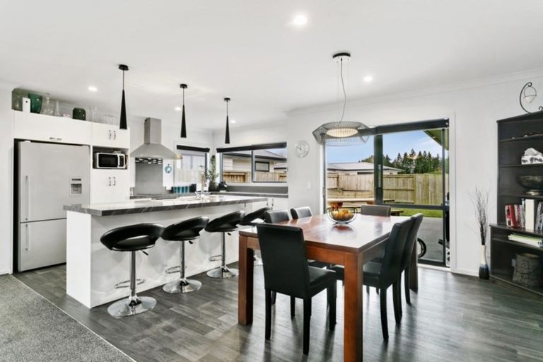 Photo of property in 24 Huka Heights Drive, Rangatira Park, Taupo, 3330