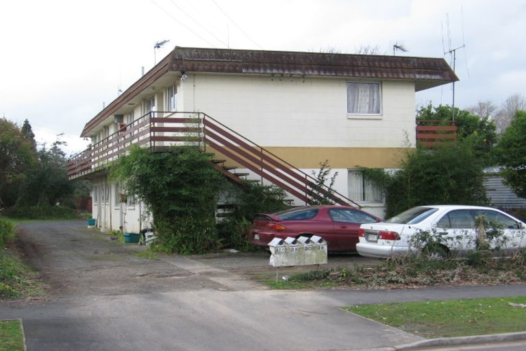 Photo of property in 2d Tralee Place, Hillcrest, Hamilton, 3216