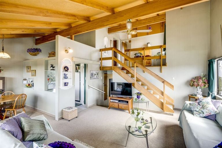 Photo of property in 28a Bowling Road, Greenmeadows, Napier, 4112