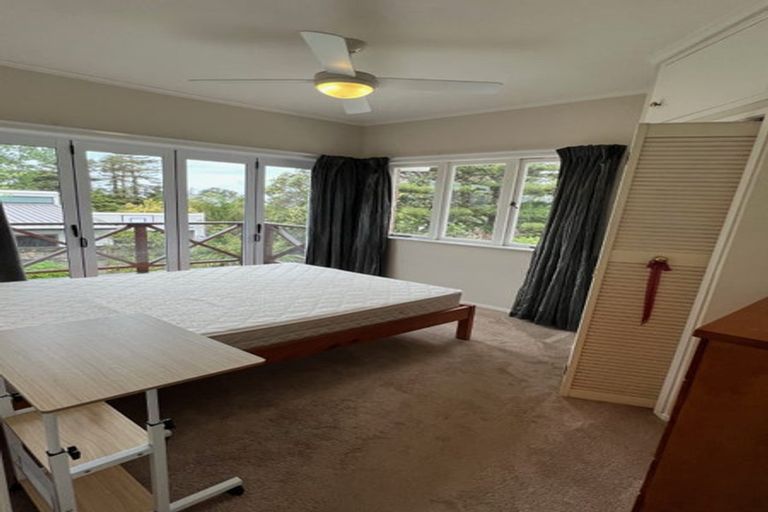 Photo of property in 68 Beach Road, Mellons Bay, Auckland, 2014