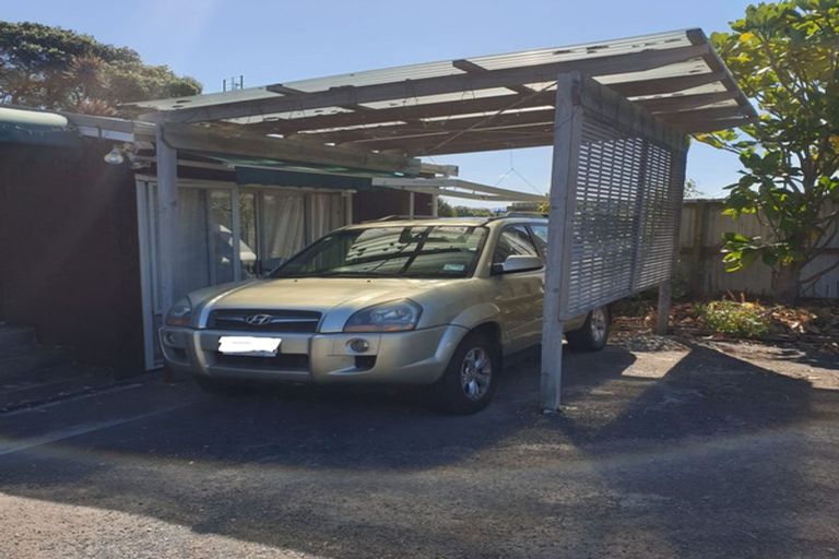 Photo of property in 96 Wharf Road, Clarks Beach, Pukekohe, 2679