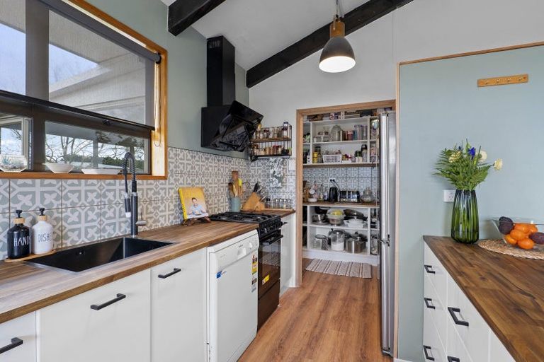 Photo of property in 10 Malvern Hills Road, Sheffield, 7500