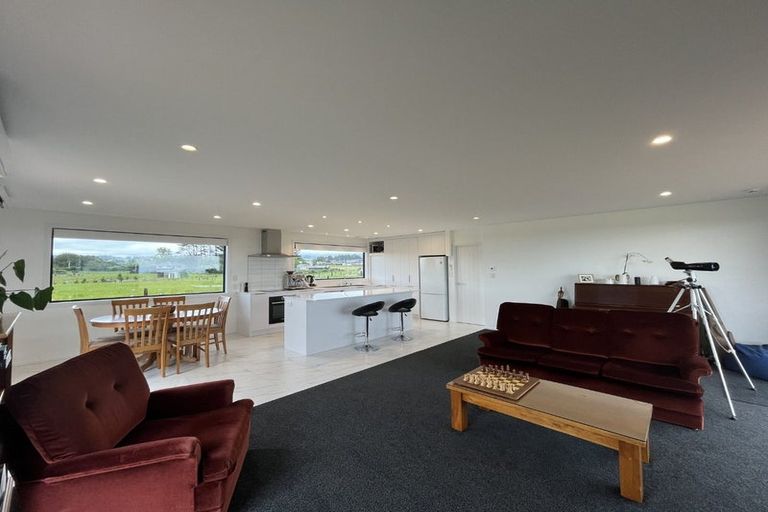 Photo of property in 1250 Mangorei Road, Mangorei, New Plymouth, 4371
