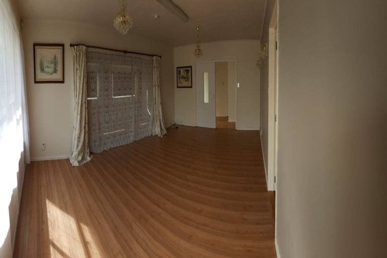 Photo of property in 28 Delaware Crescent, Russley, Christchurch, 8042