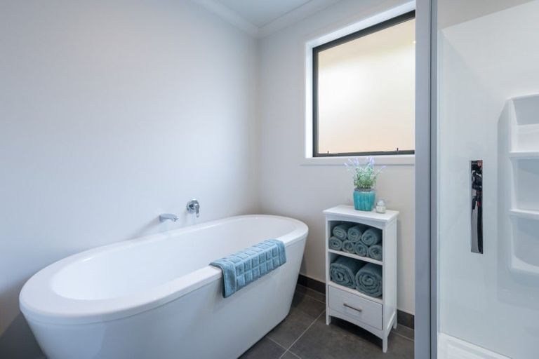 Photo of property in 12 Koi Crescent, Mapua, 7005