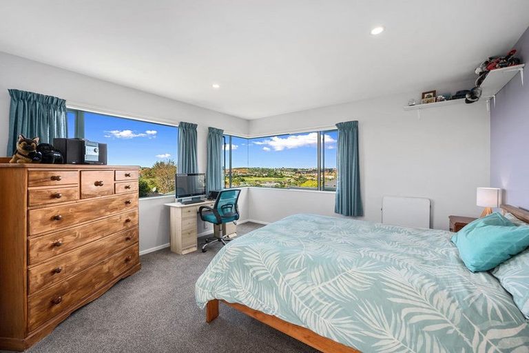 Photo of property in 5 Castaway Place, Gulf Harbour, Whangaparaoa, 0930