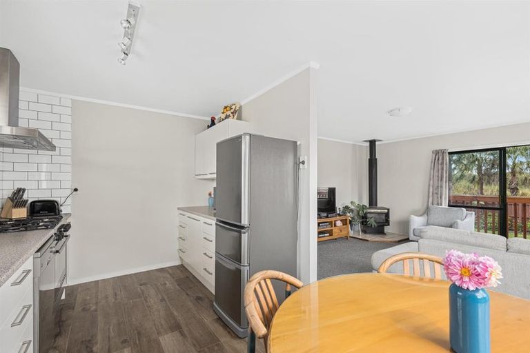 Photo of property in 35b Parakai Avenue, Parakai, 0830