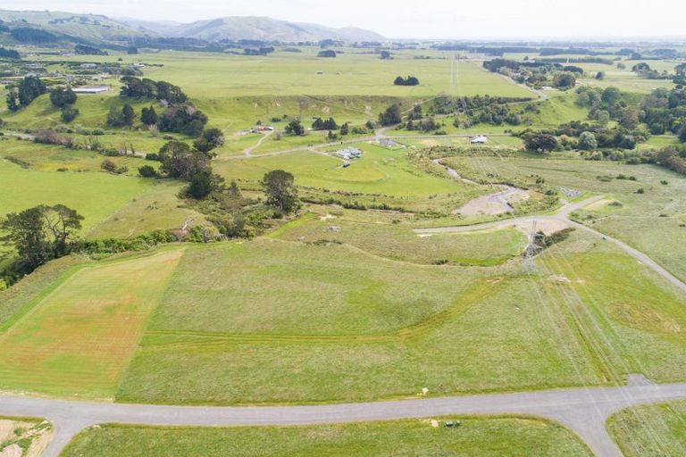 Photo of property in 270 Valley Views, Fitzherbert, Palmerston North, 4472