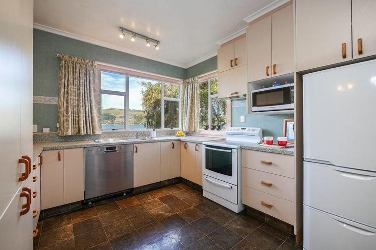 Photo of property in 309 Ravensbourne Road, Maia, Dunedin, 9022