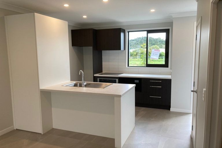 Photo of property in 19c O'meara Street, Swanson, Auckland, 0614