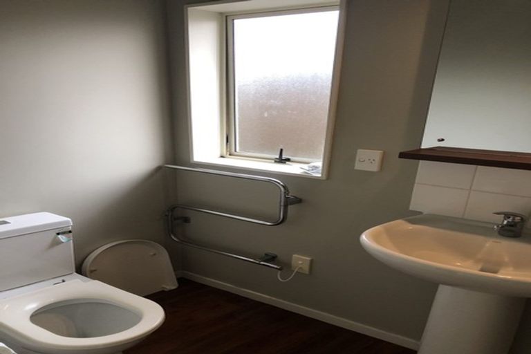 Photo of property in 8 Fergy Crescent, Wattle Downs, Auckland, 2103