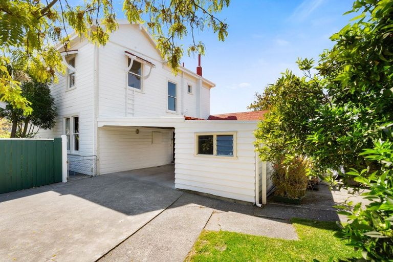 Photo of property in 501 Shakespeare Terrace, Bluff Hill, Napier, 4110