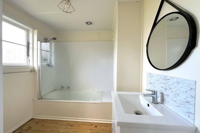 Photo of property in 19 Glendevon Place, Tokoroa, 3420