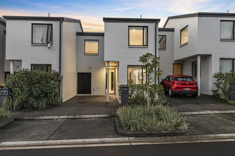 Photo of property in 16 Frank Gill Road, Hobsonville, Auckland, 0616