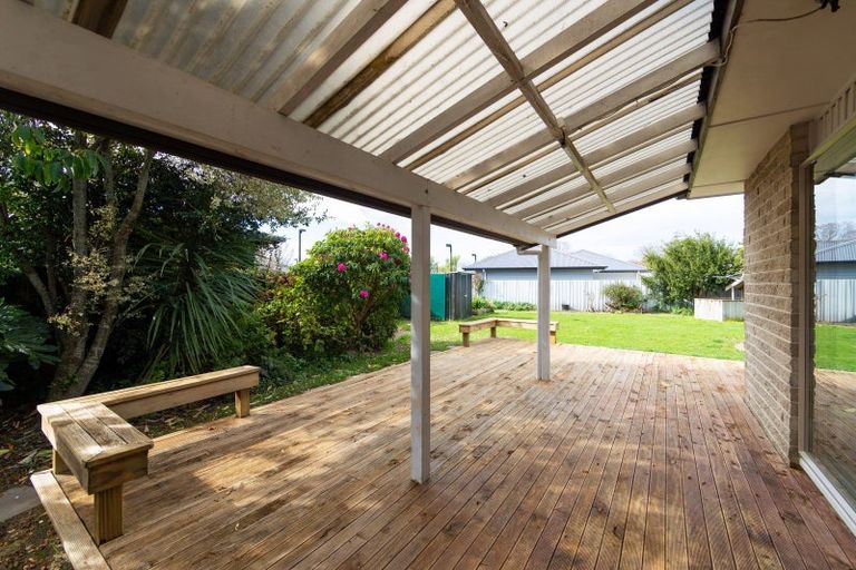 Photo of property in 16 Lipscombe Crescent, Havelock North, 4130