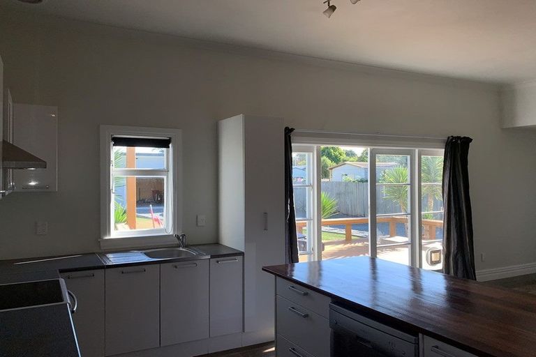 Photo of property in 14 Lee Street, Southbridge, 7602