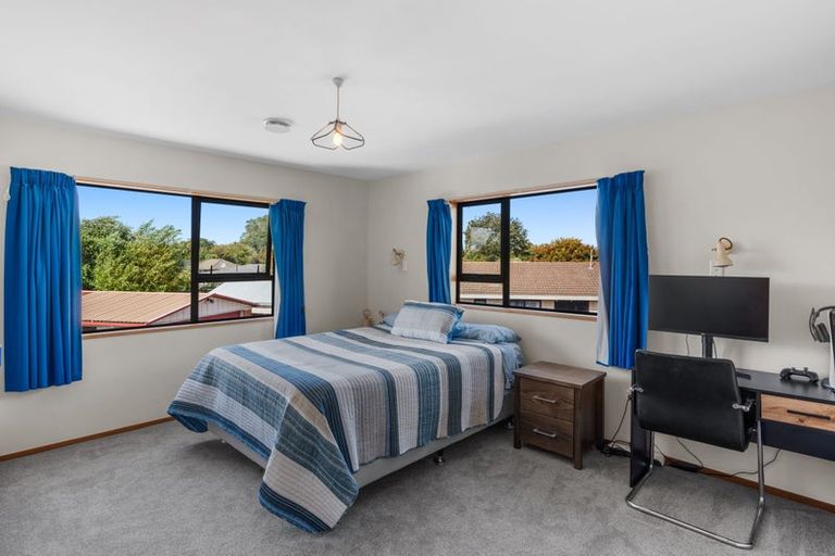 Photo of property in 18 Sunbeam Place, Halswell, Christchurch, 8025