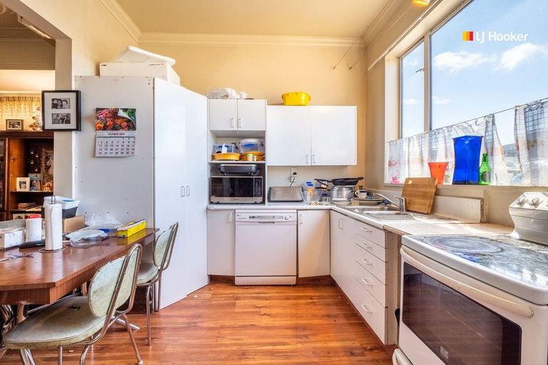 Photo of property in 16 Law Street, Caversham, Dunedin, 9012