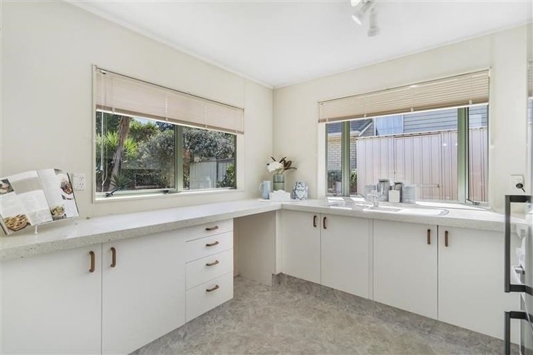 Photo of property in 39a Titirangi Road, New Lynn, Auckland, 0600