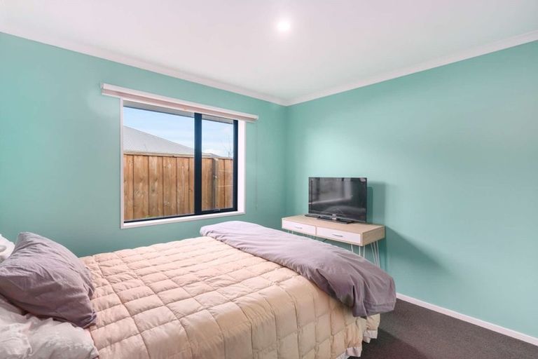 Photo of property in 49 Aroha Street, Pegasus, 7612