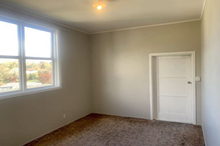 Photo of property in 211 Cambridge Road, Hillcrest, Hamilton, 3216