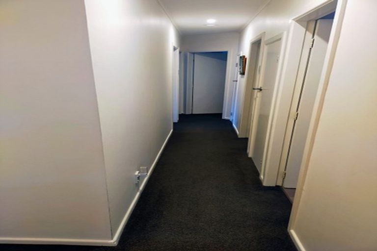 Photo of property in 68 Dowse Drive, Maungaraki, Lower Hutt, 5010