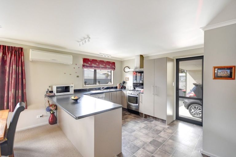 Photo of property in 13 Elderlee Street, Milton, 9220