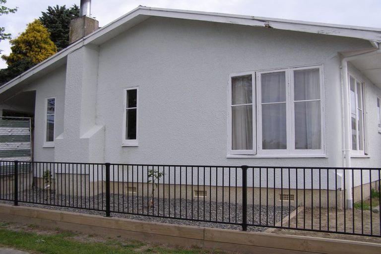 Photo of property in 1 Jeffares Place, Taradale, Napier, 4112