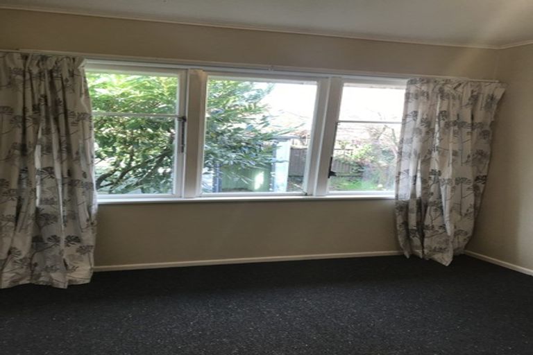 Photo of property in 2/402 Fergusson Drive, Heretaunga, Upper Hutt, 5018