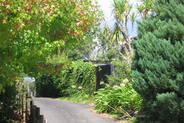 Photo of property in 2/70 Nikau Street, New Lynn, Auckland, 0600