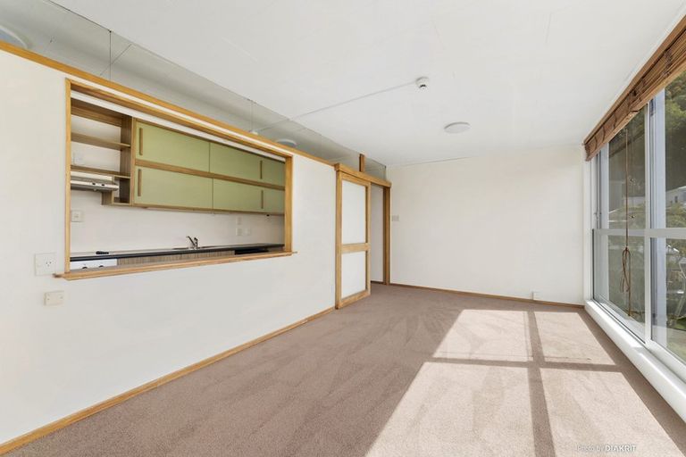 Photo of property in 4/24 Patanga Crescent, Thorndon, Wellington, 6011