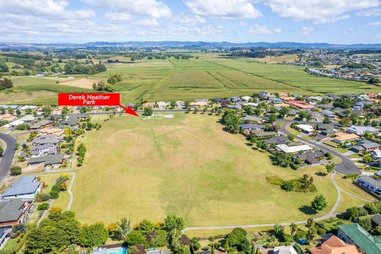 Photo of property in 26 Tironui Terrace, Western Heights, Hamilton, 3200