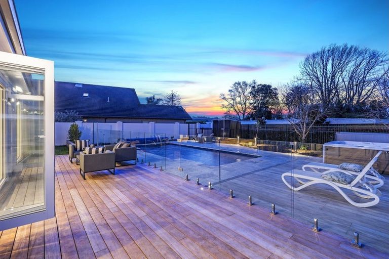 Photo of property in 19 Oak Manor Drive, Albany, Auckland, 0632