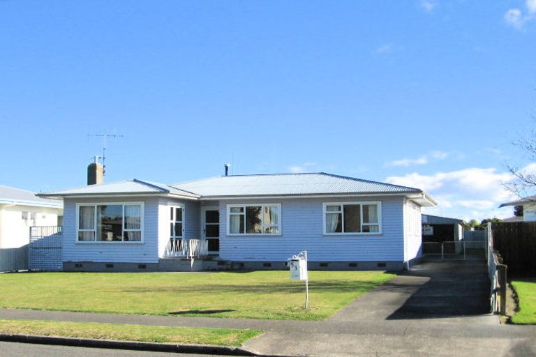 Photo of property in 53 Oldham Avenue, Onekawa, Napier, 4110
