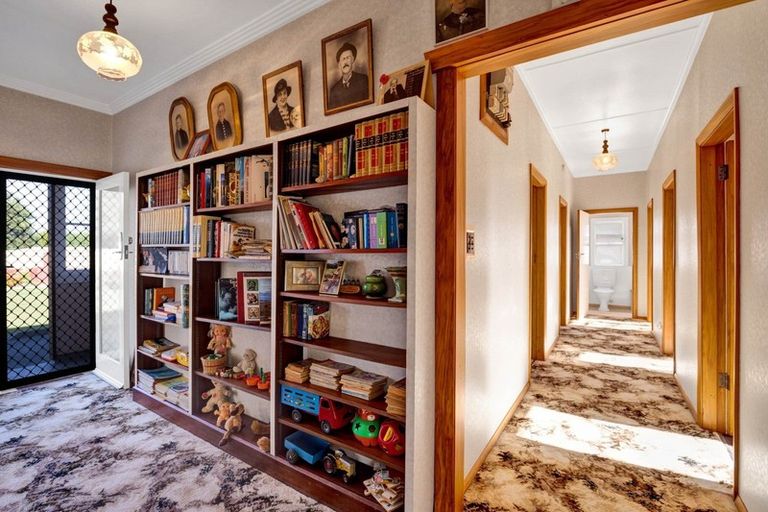 Photo of property in 389 Waihi Road, Normanby, Hawera, 4614