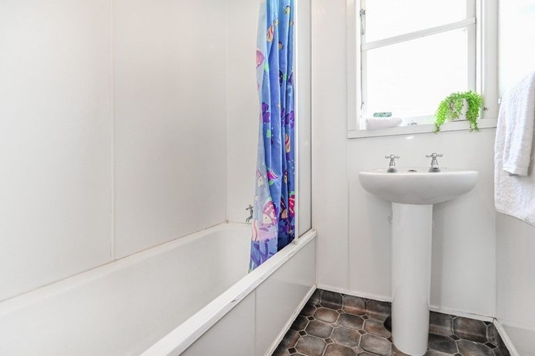 Photo of property in 55 Elliott Crescent, Havelock North, 4130