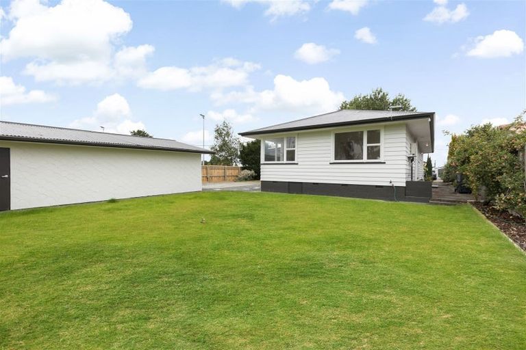 Photo of property in 47 Emlyn Place, Avondale, Christchurch, 8061