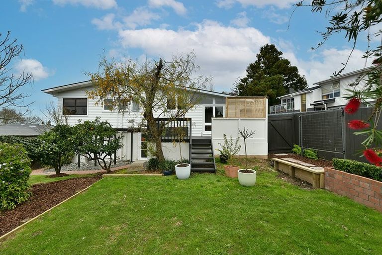 Photo of property in 10 Castleton Street, Birkdale, Auckland, 0626