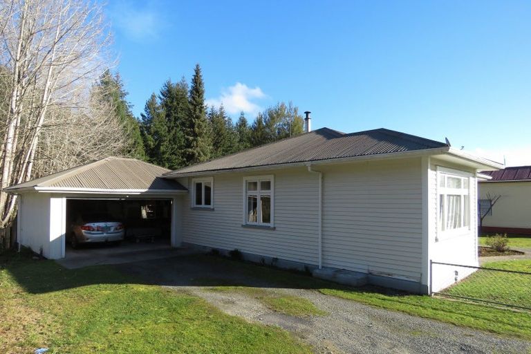 Photo of property in 3 Broadway, Reefton, 7830