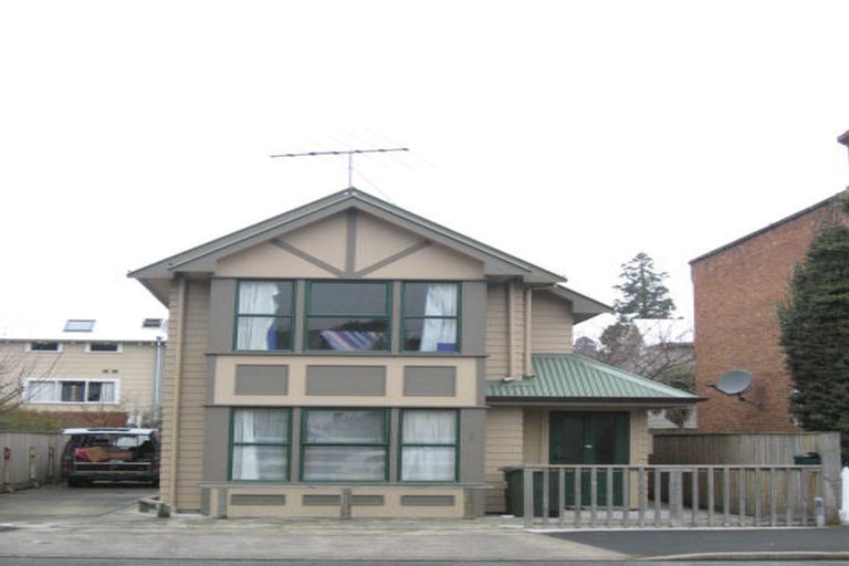 Photo of property in 1060 George Street, North Dunedin, Dunedin, 9016