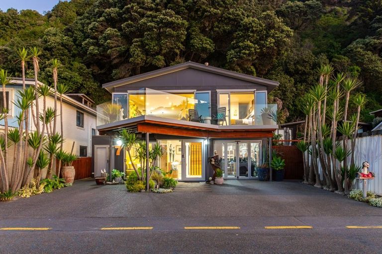 Photo of property in 7 Ocean Parade, Pukerua Bay, 5026