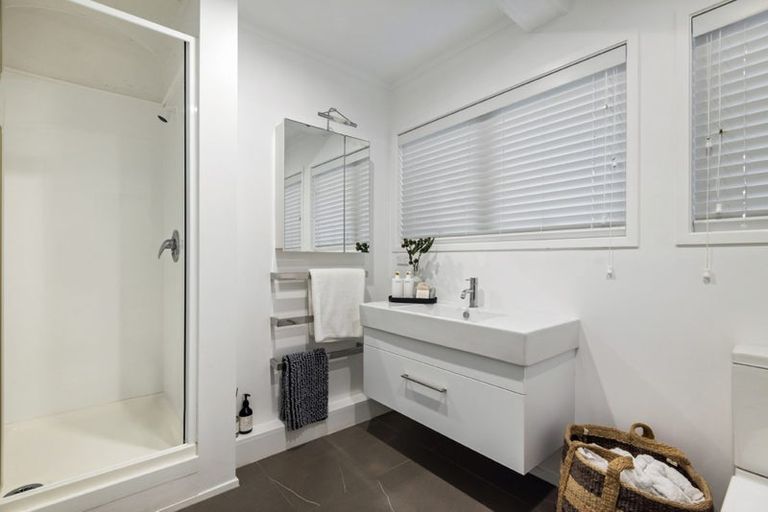 Photo of property in 2 Manurere Avenue, Takapuna, Auckland, 0622