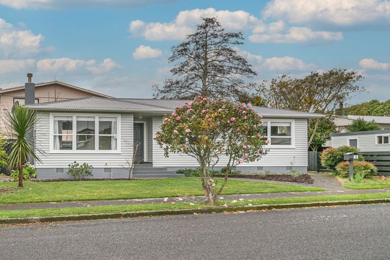 Photo of property in 3 Conway Street, Levin, 5510