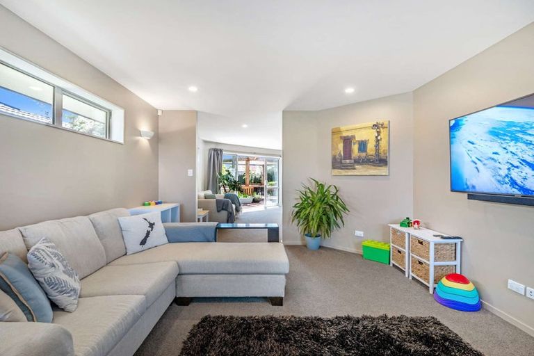 Photo of property in 8 Te Aika Street, Marshland, Christchurch, 8083