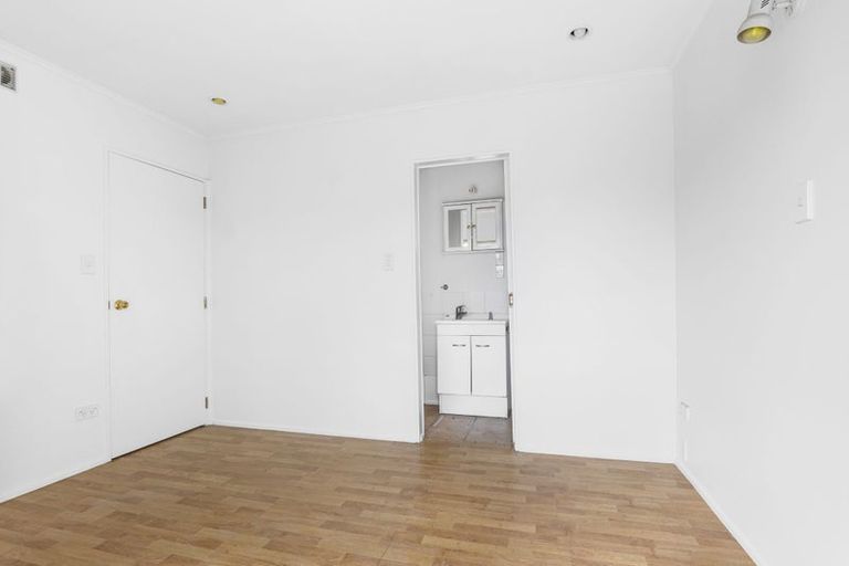 Photo of property in 76 Wattle Drive, New Brighton, Christchurch, 8083