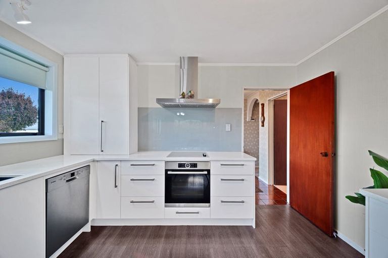 Photo of property in 287 Avonhead Road, Avonhead, Christchurch, 8042