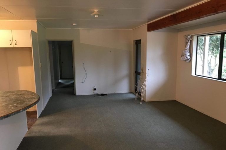 Photo of property in 32 Forest Road, Waitarere Beach, Levin, 5510