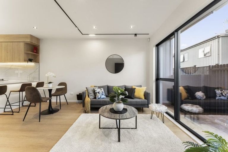 Photo of property in 125 Ridge Road, Howick, Auckland, 2014