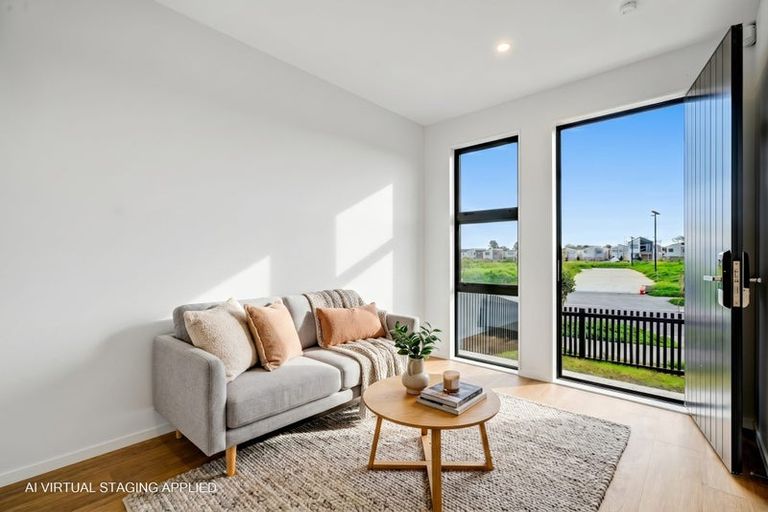 Photo of property in 15 Sails Road, Hobsonville, 0616
