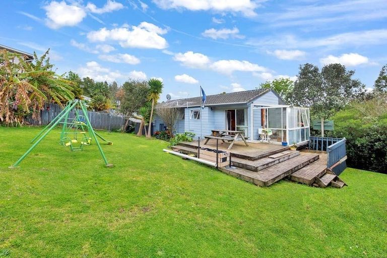 Photo of property in 8 Arde Place, Massey, Auckland, 0614